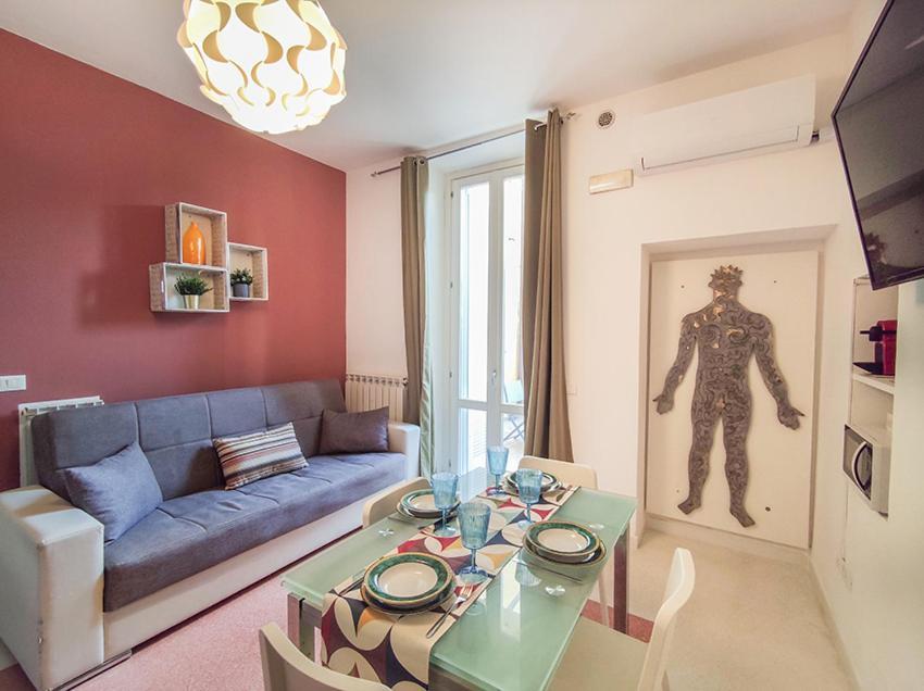 Casa Chiara In Centro Con Corte Privata Сан-Бенедетто-дель-Тронто Экстерьер фото